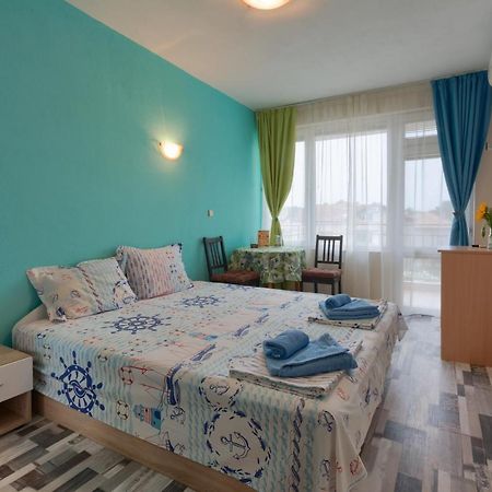 Kazlarov Guest House كيتن المظهر الخارجي الصورة