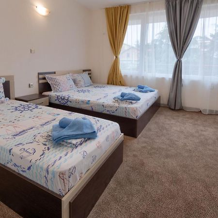 Kazlarov Guest House كيتن المظهر الخارجي الصورة