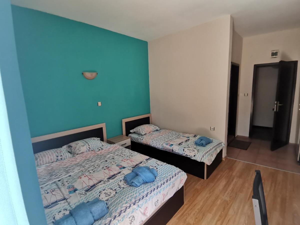 Kazlarov Guest House كيتن المظهر الخارجي الصورة