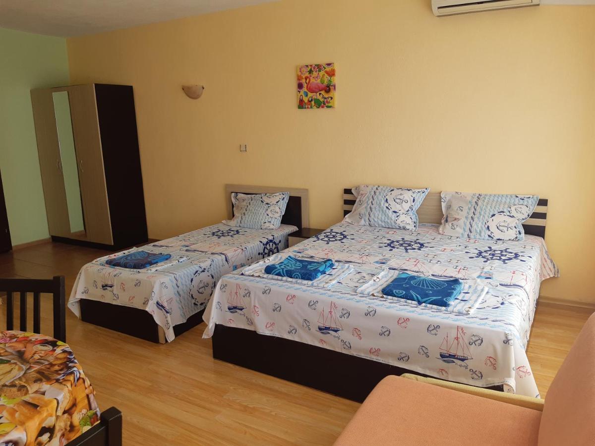 Kazlarov Guest House كيتن المظهر الخارجي الصورة