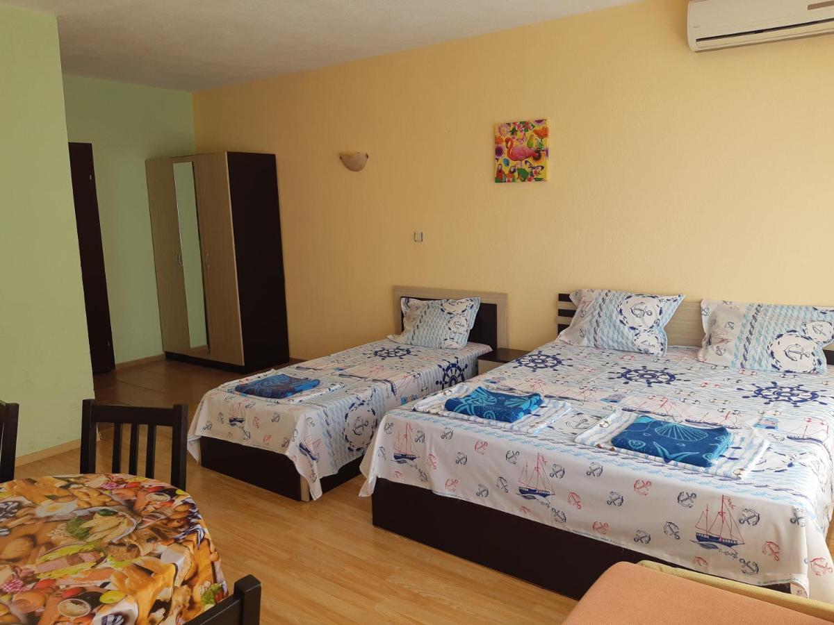 Kazlarov Guest House كيتن المظهر الخارجي الصورة