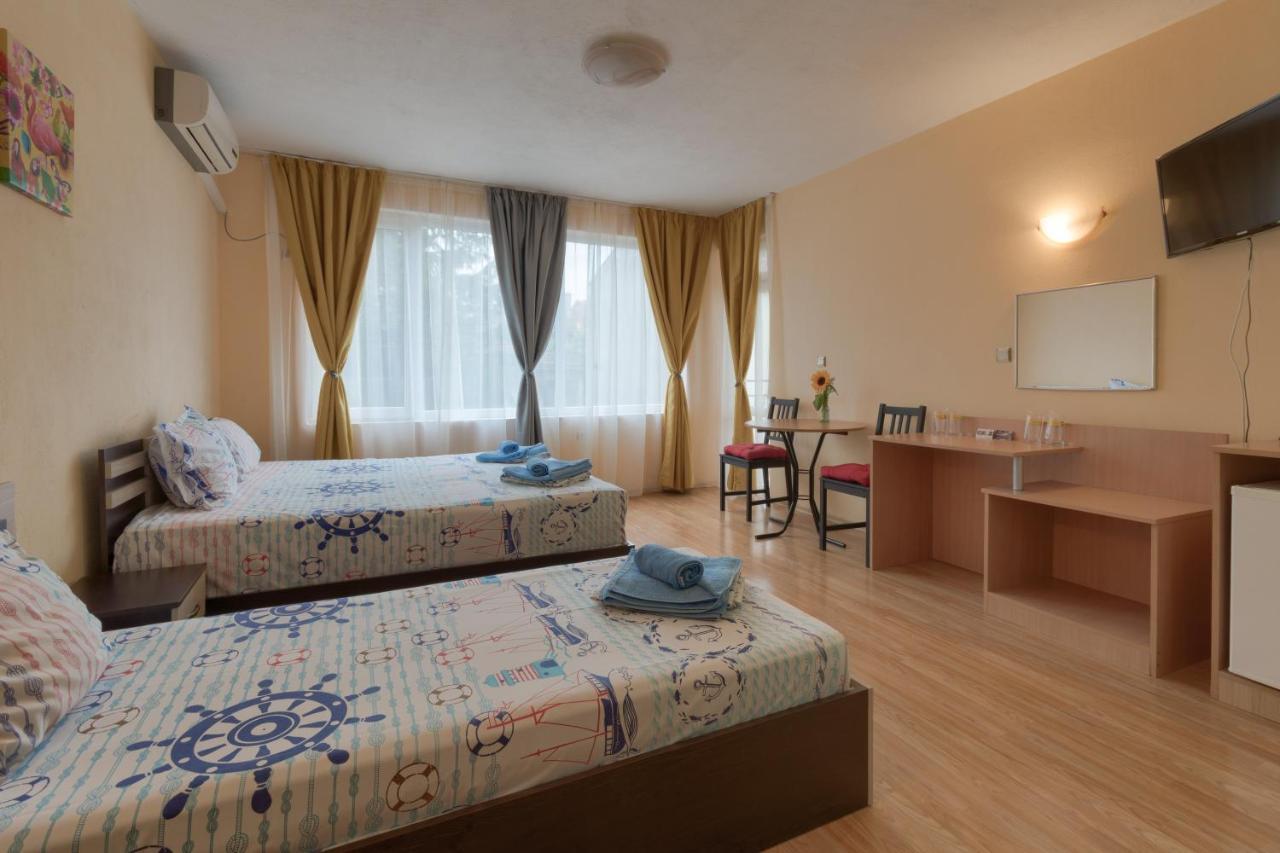 Kazlarov Guest House كيتن المظهر الخارجي الصورة