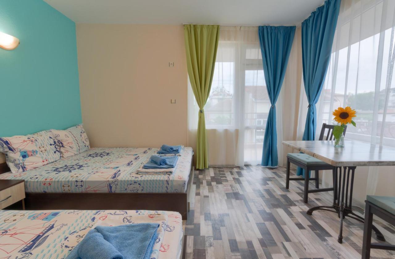 Kazlarov Guest House كيتن المظهر الخارجي الصورة