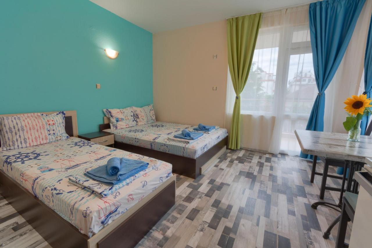 Kazlarov Guest House كيتن المظهر الخارجي الصورة
