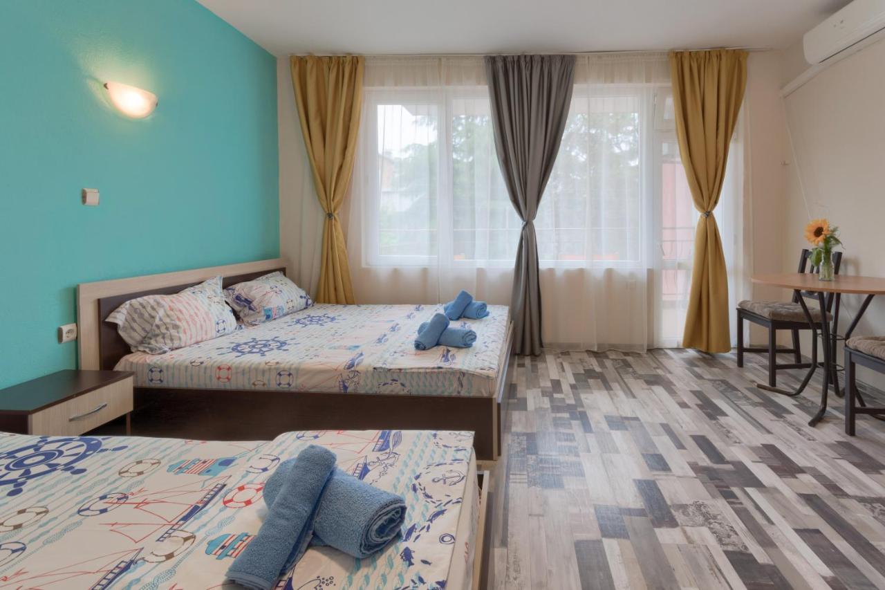 Kazlarov Guest House كيتن المظهر الخارجي الصورة