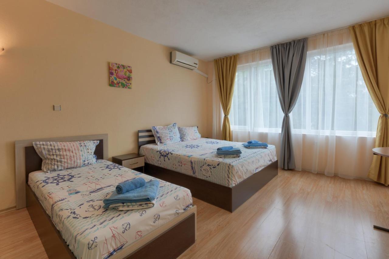 Kazlarov Guest House كيتن المظهر الخارجي الصورة