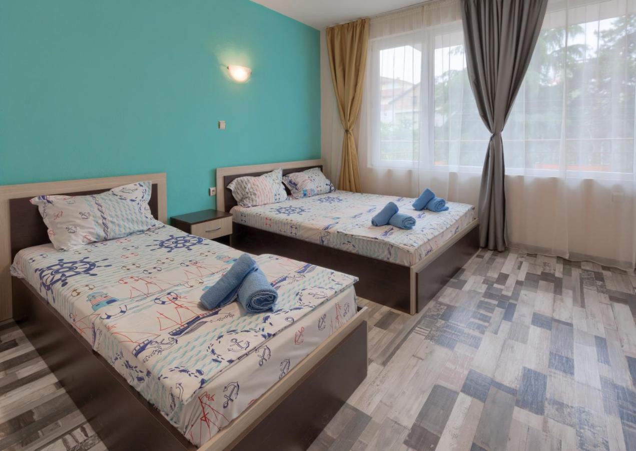 Kazlarov Guest House كيتن المظهر الخارجي الصورة