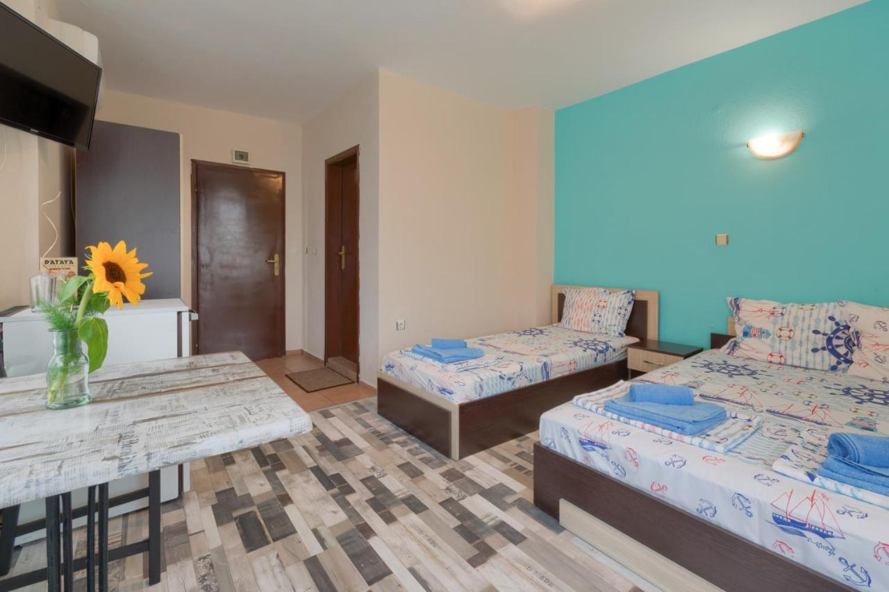 Kazlarov Guest House كيتن المظهر الخارجي الصورة