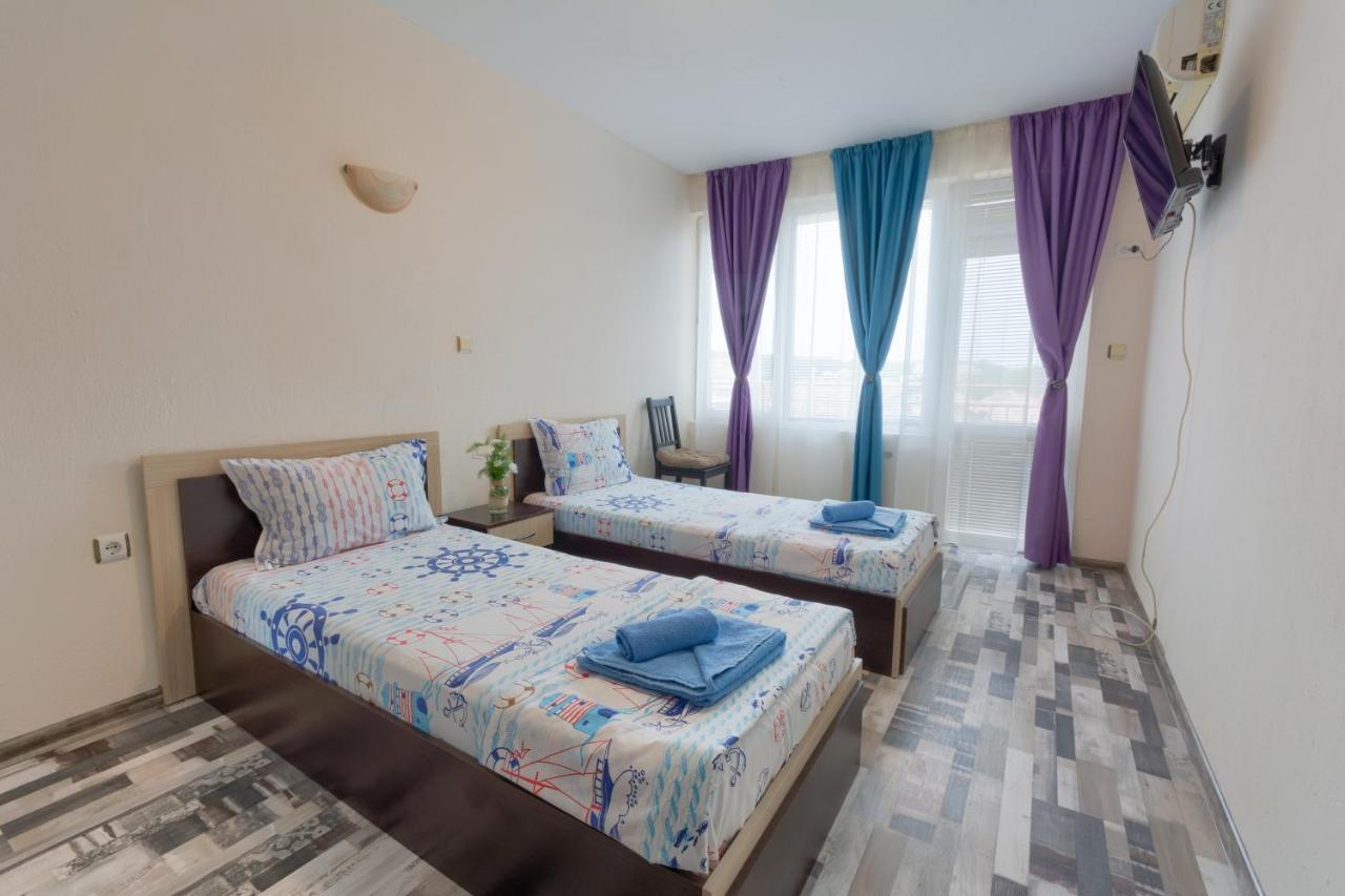 Kazlarov Guest House كيتن المظهر الخارجي الصورة