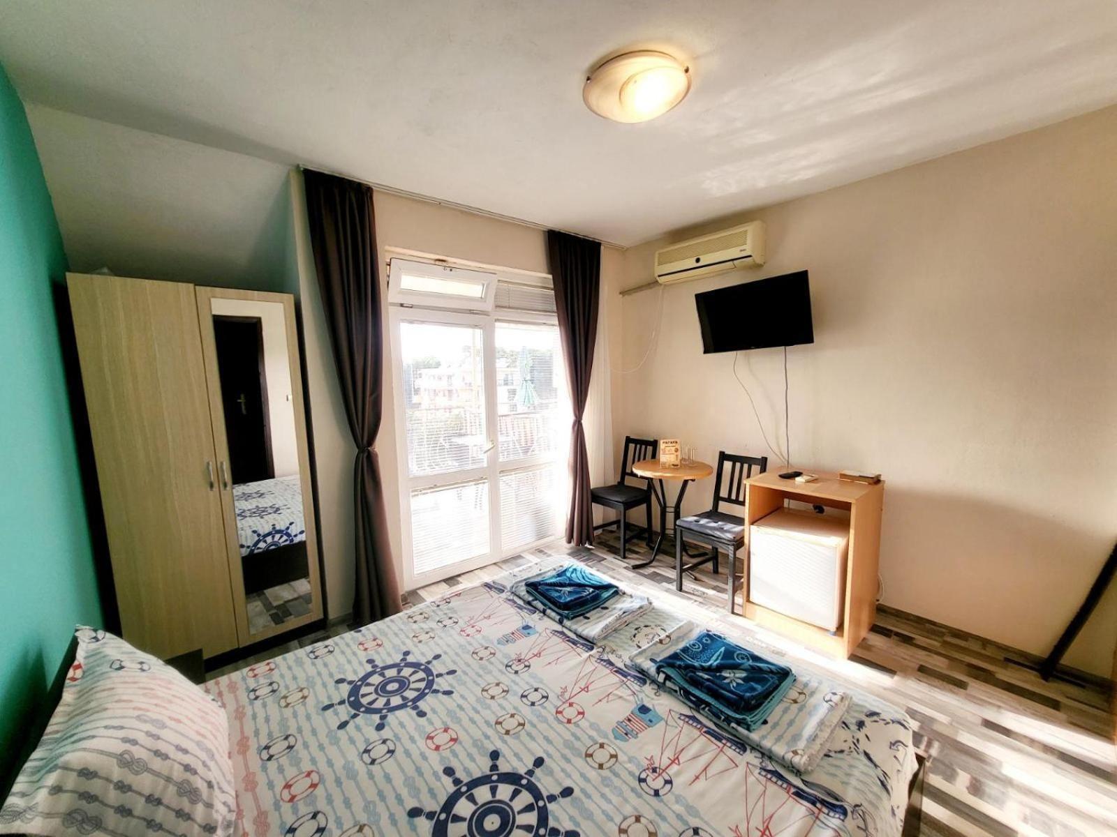 Kazlarov Guest House كيتن المظهر الخارجي الصورة