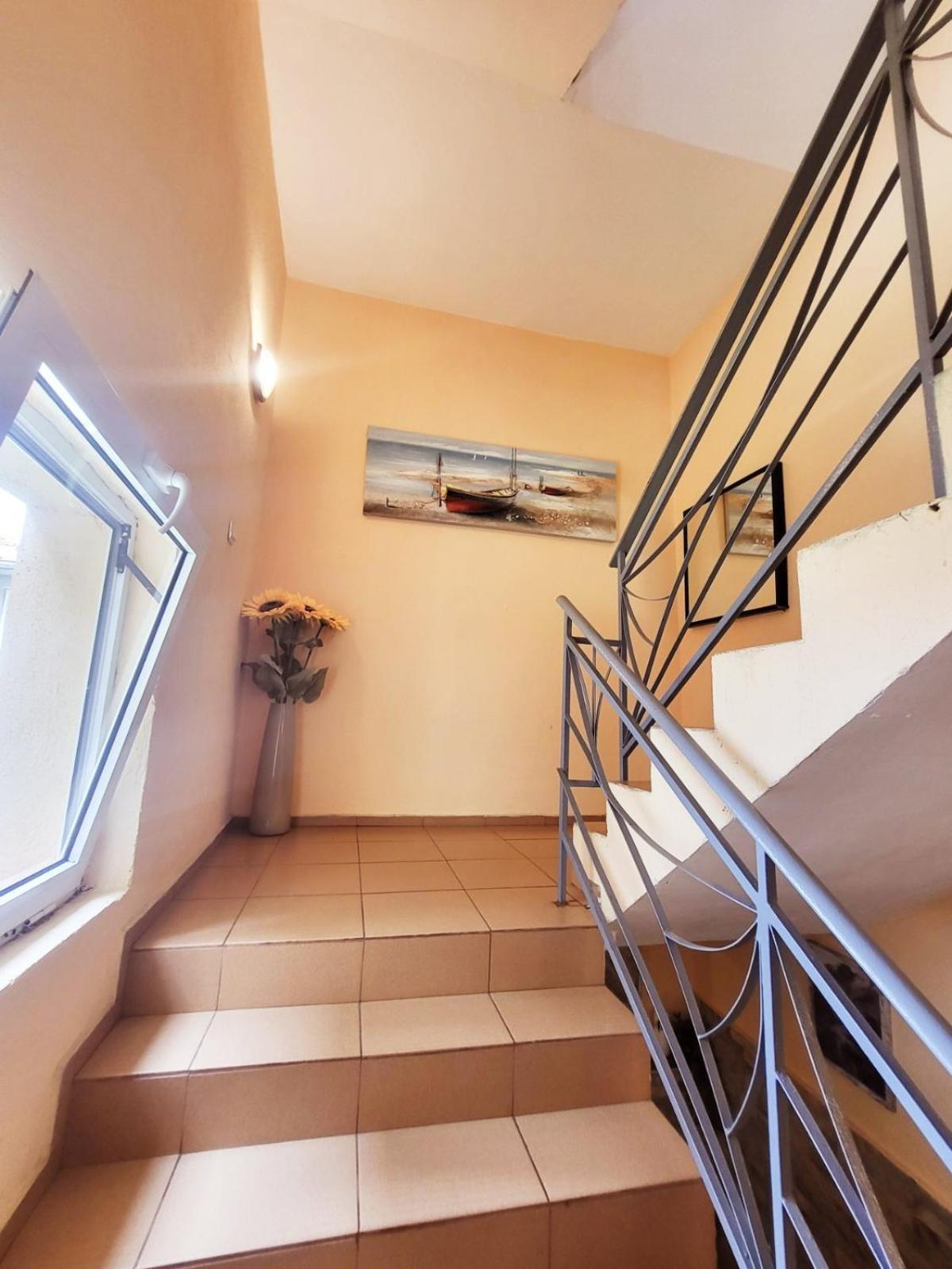Kazlarov Guest House كيتن المظهر الخارجي الصورة