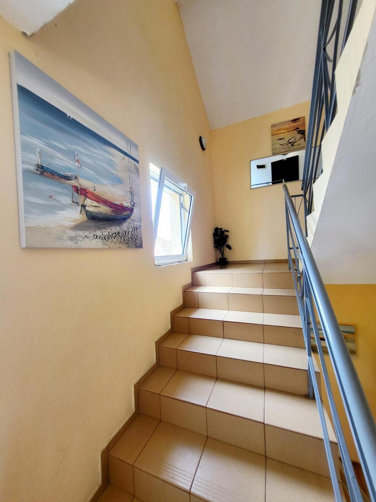 Kazlarov Guest House كيتن المظهر الخارجي الصورة