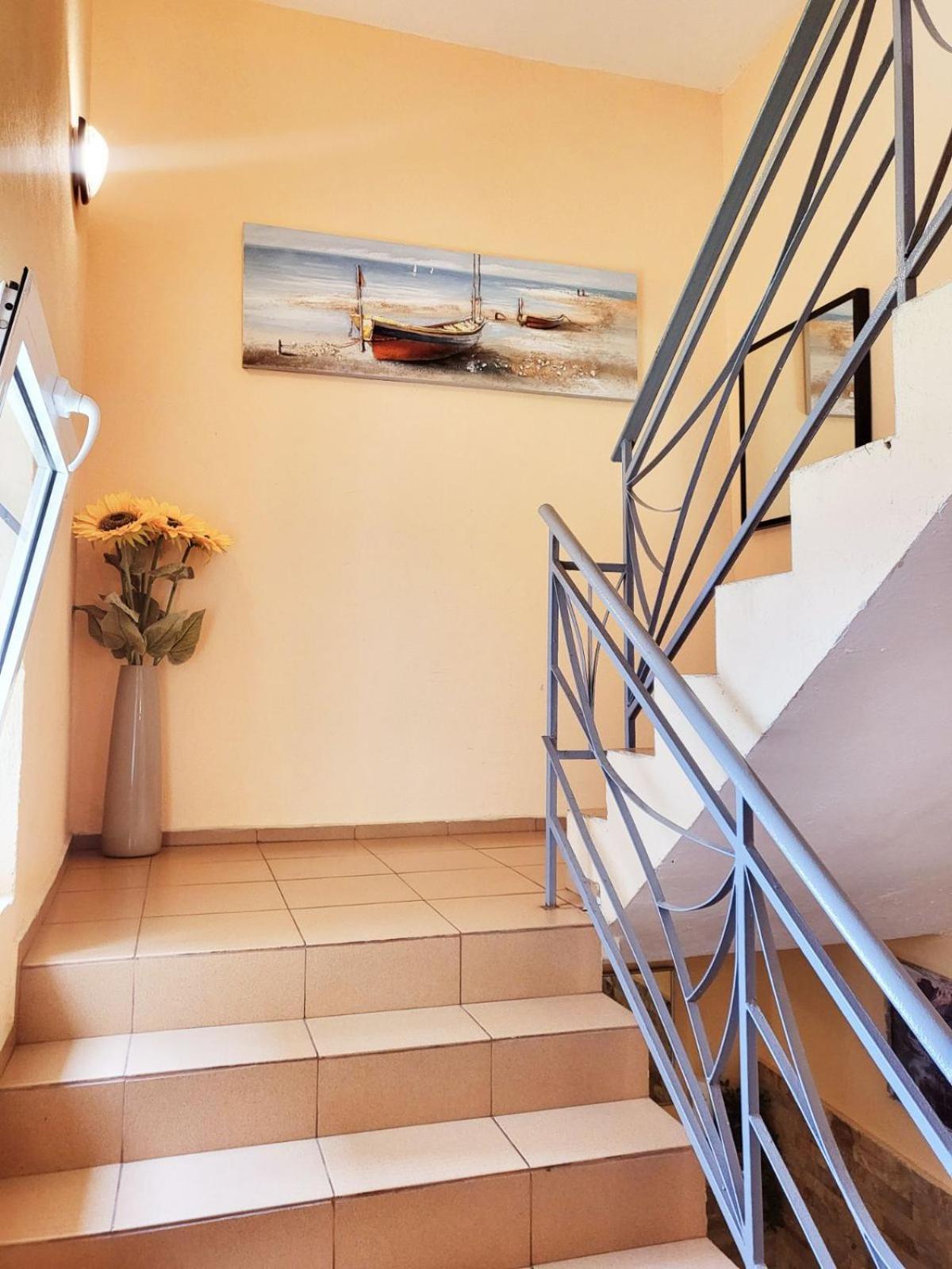 Kazlarov Guest House كيتن المظهر الخارجي الصورة