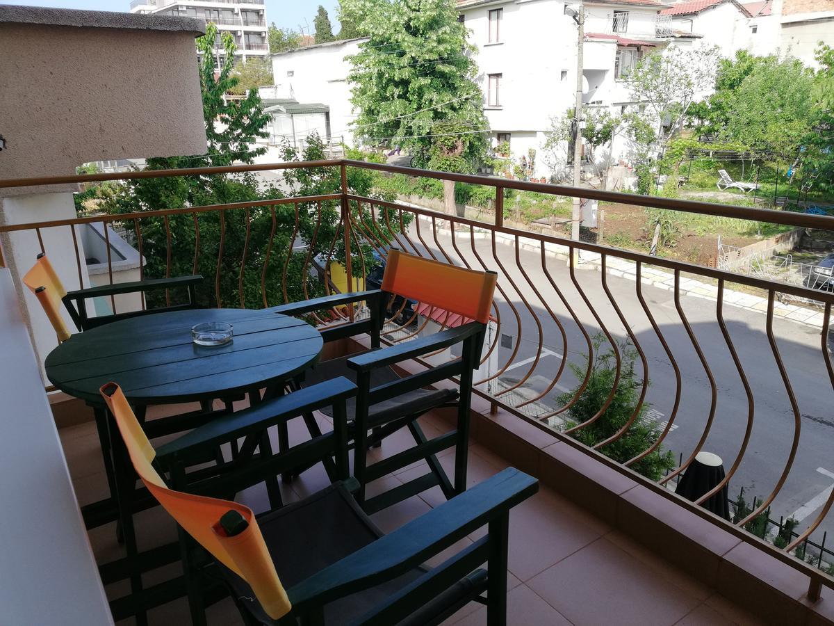 Kazlarov Guest House كيتن المظهر الخارجي الصورة